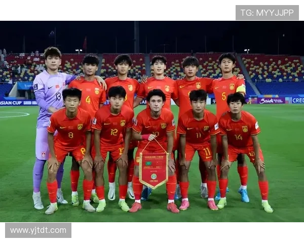 中国足球队备战亚洲杯，主帅透露新阵容及战术调整引关注