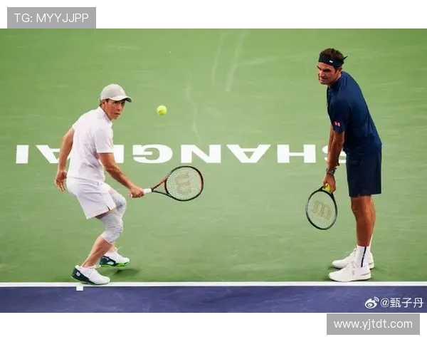 新赛季网球巨星激战四大赛事赛场表现亮眼掀起全球关注热潮再度升温