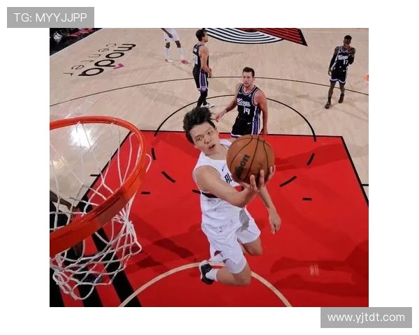 NBA开拓者新赛季阵容调整引热议球队重建方向逐渐清晰与年轻核心成长备受关注