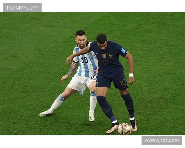 梅西带领阿根廷勇夺世界杯冠军再续辉煌传奇成就