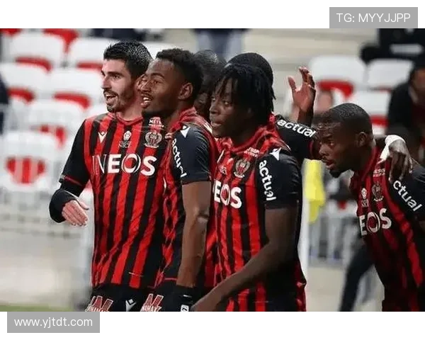 法甲争冠与保级悬念并行豪门复苏新星崛起引爆赛季下半程焦点对决 法甲争冠与保级悬念并行豪门复苏新星崛起引爆赛季下半程焦点对决